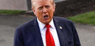Trump, beyzbol maçında yuhalandı