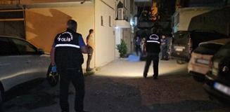 Adana'da iki silahlı saldırı: Biri evinin önünde diğeri iş yerinin önünde kurşunlandı
