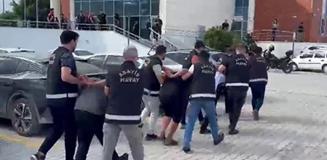 63 yaşındaki kadının pompalı tüfekle öldürüldüğü komşu kavgasına 5 tutuklama