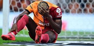 Galatasaray taraftarının yüreğini ağzına getiren Osimhen fotoğrafı