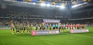Fenerbahçe-Karagümrük maçında olay! Hakeme tepki gösteren Süleyman Hurma stadı terk etti