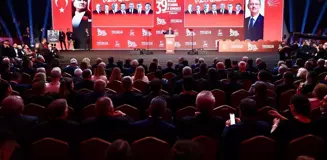 Özgür Çelik oy çokluğu ile yeniden CHP İstanbul İl Başkanı seçildi