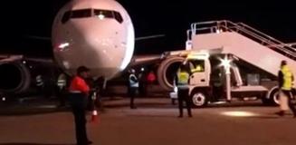 Süleymaniye'ye 2 buçuk yıl aradan sonra ilk Türk uçağı iniş yaptı Süleymaniye'ye 2 buçuk yıl aradan sonra ilk Türk uçağı iniş yaptı