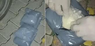 Emekli polisin aracından kilolarca uyuşturucu çıktı Emekli polisin aracından kilolarca uyuşturucu çıktı