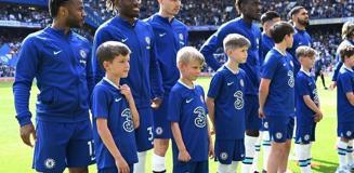 Dünyaca ünlü yıldız Sterling'in evine bir kez daha hırsız girdi