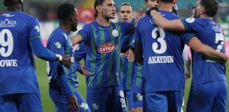 İlk 30 dakikada fişi çektiler! Rize'de gol yağmuru