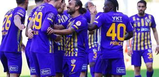 Süper Lig ekibi rakibine acımadı! Ziraat Türkiye Kupası'nda 7 gollü maç Süper Lig ekibi rakibine acımadı! Ziraat Türkiye Kupası'nda 7 gollü maç