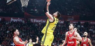 Olympiakos - Fenerbahçe Beko akan çatı nedeniyle ertelendi