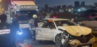 TEM Otoyolu'nda zincirleme kaza! 3 şerit trafiğe kapatıldı