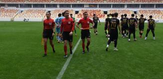 TFF 2'nci Lig'de görülmemiş olay! Sahaya 7 futbolcuyla çıktılar TFF 2'nci Lig'de görülmemiş olay! Sahaya 7 futbolcuyla çıktılar