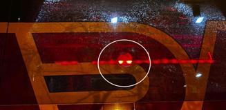 Galatasaray otobüsüne taşlı saldırı