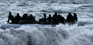 Girit açıklarında göçmenleri taşıyan bot battı: 18 ölü Girit açıklarında göçmenleri taşıyan bot battı: 18 ölü