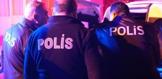 Avukat, annesini bıçaklayarak öldürdü! Üvey baba da gözaltında