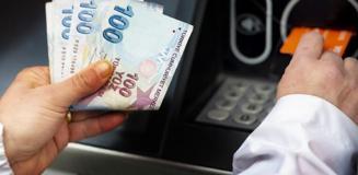 Karttan nakit avans çekenler yandı! Bankalar 'yüksek risk işareti' olarak değerlendiriyor Karttan nakit avans çekenler yandı! Bankalar 'yüksek risk işareti' olarak değerlendiriyor