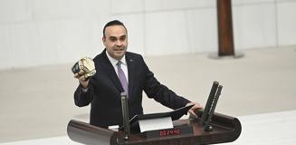 Bakan Kacır milli sensör MİHAL'i meclis kürsüsünden tanıttı Bakan Kacır milli sensör MİHAL'i meclis kürsüsünden tanıttı