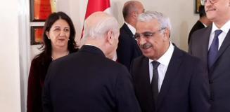 DEM Parti İmralı Heyeti ile Bahçeli arasındaki görüşme başladı DEM Parti İmralı Heyeti ile Bahçeli arasındaki görüşme başladı