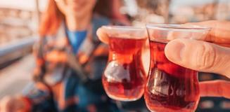 10 bin kadın 10 yıl boyunca takip edildi! Çay tiryakiliği ömrü uzatıyor 10 bin kadın 10 yıl boyunca takip edildi! Çay tiryakiliği ömrü uzatıyor