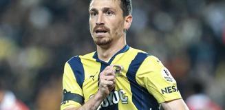 Cezaevinde bulunan Mert Hakan Yandaş'a sürpriz ziyaret Cezaevinde bulunan Mert Hakan Yandaş'a sürpriz ziyaret