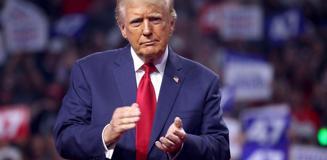 ABD Başkanı Donald Trump'tan iki ülkeye seyahat yasağı