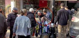 CHP Şile İlçe Başkanlığı önünde 'kızıma küfür ettiler' diye bağıran kişi gözaltına alındı CHP Şile İlçe Başkanlığı önünde 'kızıma küfür ettiler' diye bağıran kişi gözaltına alındı