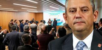 CHP Arnavutköy'de istifa depremi: 2 meclis üyesi ve 100 partili CHP'den istifa etti CHP Arnavutköy'de istifa depremi: 2 meclis üyesi ve 100 partili CHP'den istifa etti