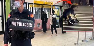 Tayvan'da metroda bıçaklı saldırı: Sis bombası atıp 3 kişiyi katletti Tayvan'da metroda bıçaklı saldırı: Sis bombası atıp 3 kişiyi katletti