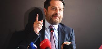 Bahis operasyonunda gözaltına alınan Erden Timur kimdir?