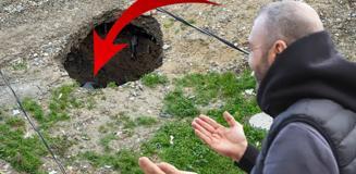 Park halindeki aracı çukur yuttu! Sahibinin sözleri şaşırttı: Sevindim, gömün gitsin