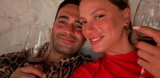 Serenay Sarıkaya'dan sevgilisi Mert Demir'e romantik doğum günü kutlaması