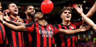 Galatasaray ve Fenerbahçe'ye aynı isim! 80 milyon euroluk yıldız, 'İstanbul'a gidiyor' diyerek duyurdular