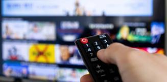 Bahar dizisi bu akşam final yapıyor! Ekip son set gününde veda pastası kesti