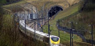 Manş Tüneli'nde elektrik arızası: Dört ülkeyi bağlayan tren seferleri durdu