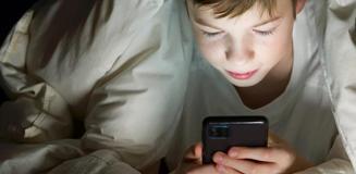 15 yaş altına internet düzenlemesi geliyor! Bakan Göktaş tarih verdi 15 yaş altına internet düzenlemesi geliyor! Bakan Göktaş tarih verdi