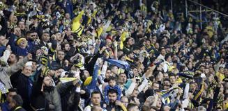 Fener'in yeni yıldızını taşıyan uçak İstanbul'a indi