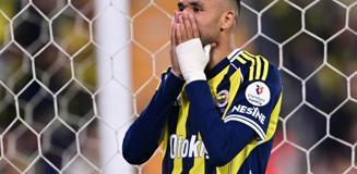 Oynamadığı maçta bile hedefte! Fenerbahçe taraftarından En-Nesyri'ye büyük tepki Oynamadığı maçta bile hedefte! Fenerbahçe taraftarından En-Nesyri'ye büyük tepki