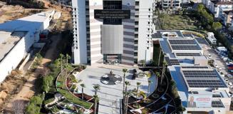 Belediyeyi denetlemeye gidenler, lüks otelde yabancı kadınlarla kaldı