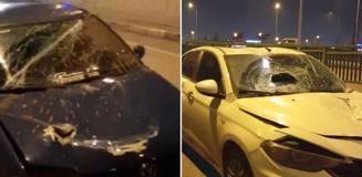 Bursa'da akıl almaz trafik kazası: Demir bariyerler araçların üzerine düştü