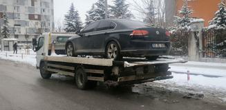 DEM Partili belediye başkanının resmi makam aracına haciz