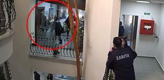 Belediye Başkanına makamında saldırı girişimi! Kimliği dikkat çekti