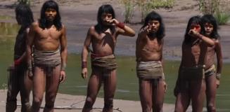 Dünyayla teması olmayan kabile ilk kez bu kadar yakından görüntülendi