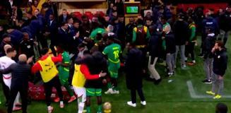 Afrika Kupası finalinde olay! 90+8'de verilen penaltı sonrası önce sahadan çekildiler, ardından geri döndüler