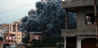 İsrail ordusu Lübnan'da saldırı tehdidinde bulunduğu 5 beldeyi hedef aldı