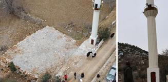 Cemaat de imam da minare de var fakat cami yok Cemaat de imam da minare de var fakat cami yok