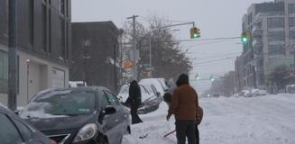 ABD'de kar fırtınası 5 can aldı: 13 bin uçuş iptal, 1 milyona yakın kişi elektriksiz kaldı