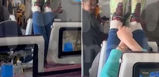 Uçakta gergin anlar! Koltuğunu indiren yolcudan intikamı böyle aldı Uçakta gergin anlar! Koltuğunu indiren yolcudan intikamı böyle aldı