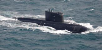 Denizaltıda 9 ton uyuşturucu madde ele geçirildi