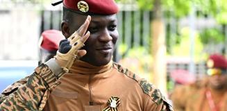 Burkina Faso'da tüm siyasi partiler feshedildi