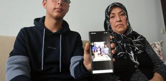 Depremde 3 kardeşini, annesini ve babasını kaybeden Furkan aile fotoğrafından geriye tek kaldı