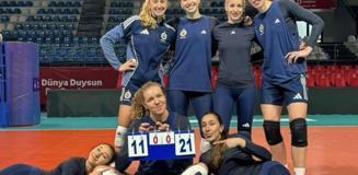 Fenerbahçeli kadın voleybolcuların Kante çılgınlığı
