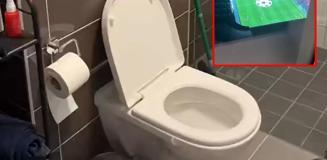 Bu tuvaletin manzarası sosyal medyayı salladı! Bilet kesilse saniyeler içinde tükenir Bu tuvaletin manzarası sosyal medyayı salladı! Bilet kesilse saniyeler içinde tükenir